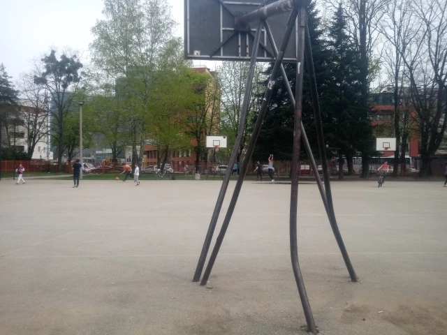 Profile of the basketball court Osnovna škola Georgi Stojkov Rakovski, Banja Luka, Bosnia & Herzegovina