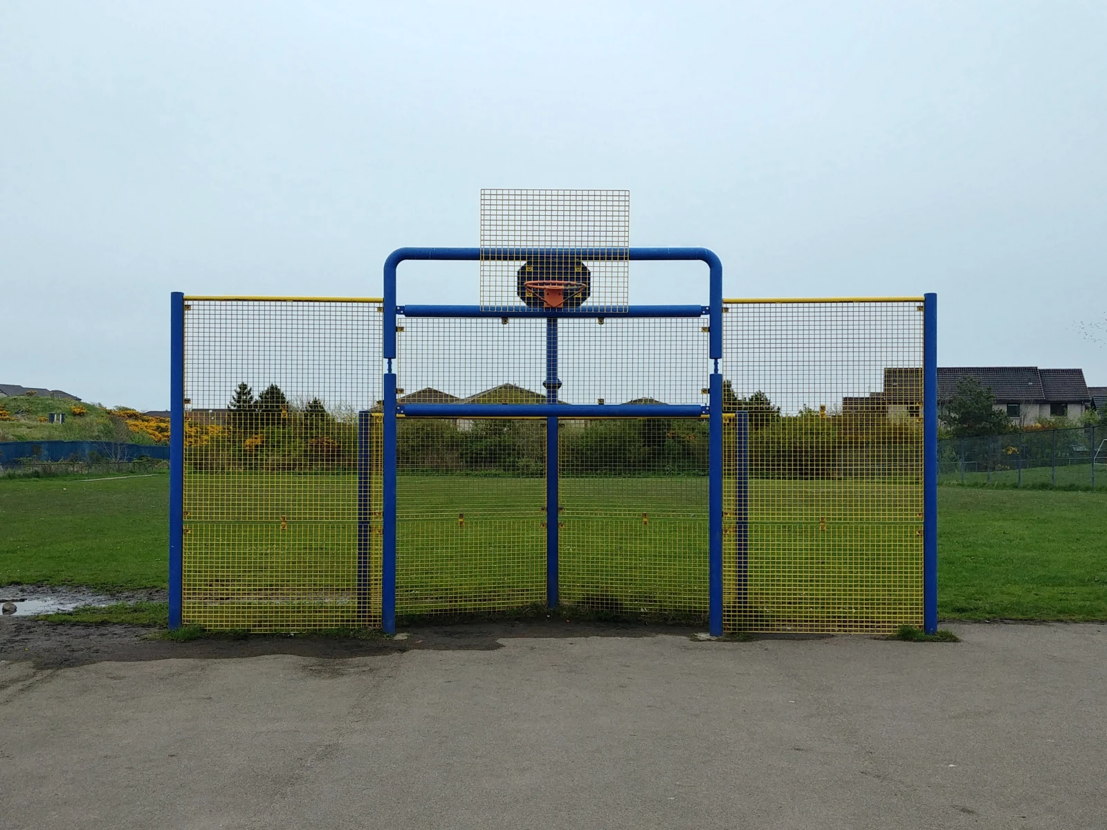 Aberdeen Basketball Court: Charleston School Court Courts of the World