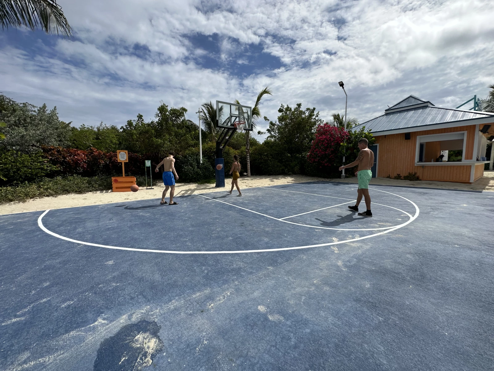 Bullock Harbour Basketball Court: South Beach Court Courts of the World