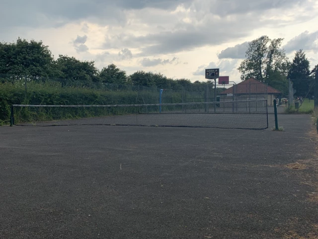 Profile of the basketball court Nawton Park Court, York, United Kingdom