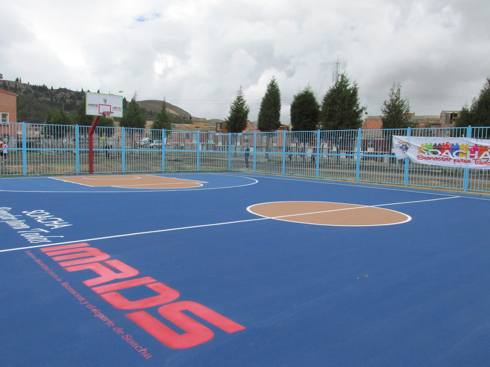 San Mateo (Soacha) Basketball Court: Tibanica San Mateo Courts of the
